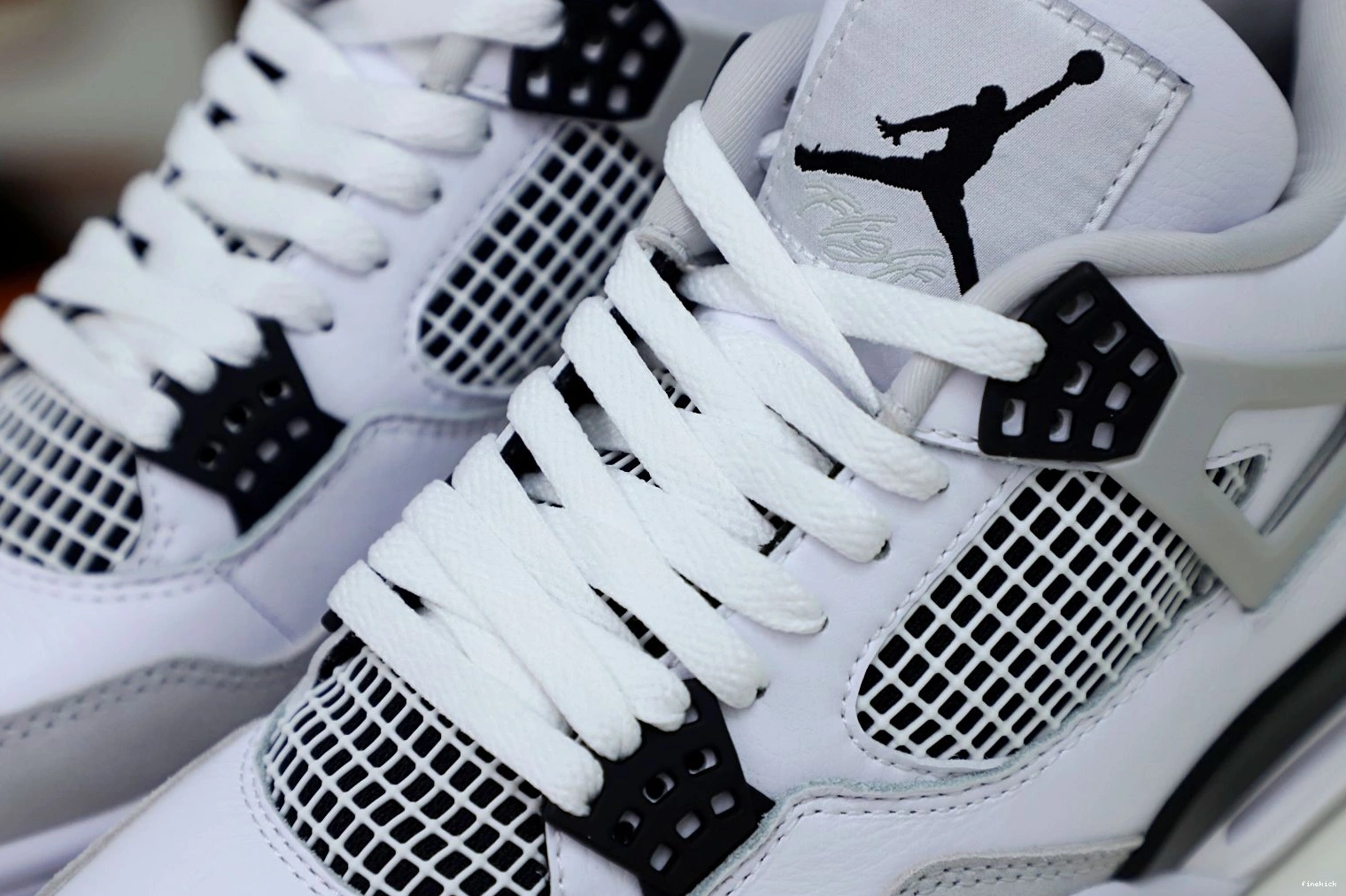 BLACK AIR MILITARY 4 JORDAN 0226